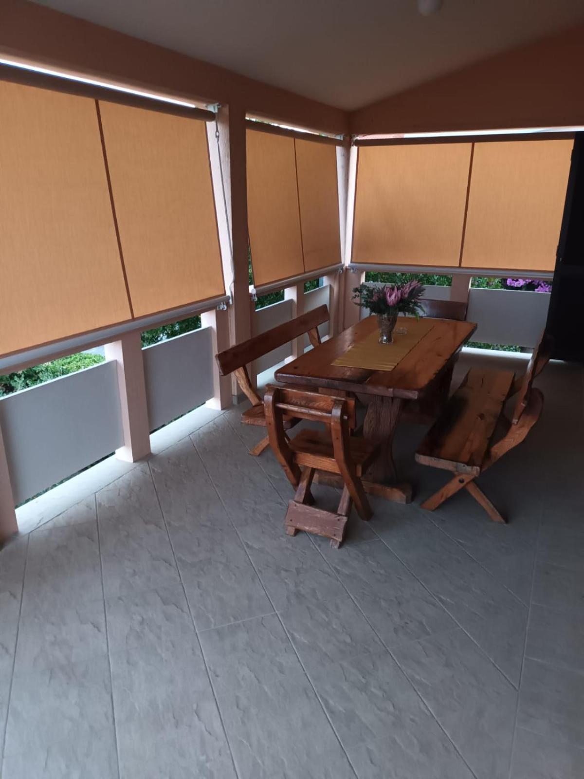 Apartment Tomislav 비르 객실 사진
